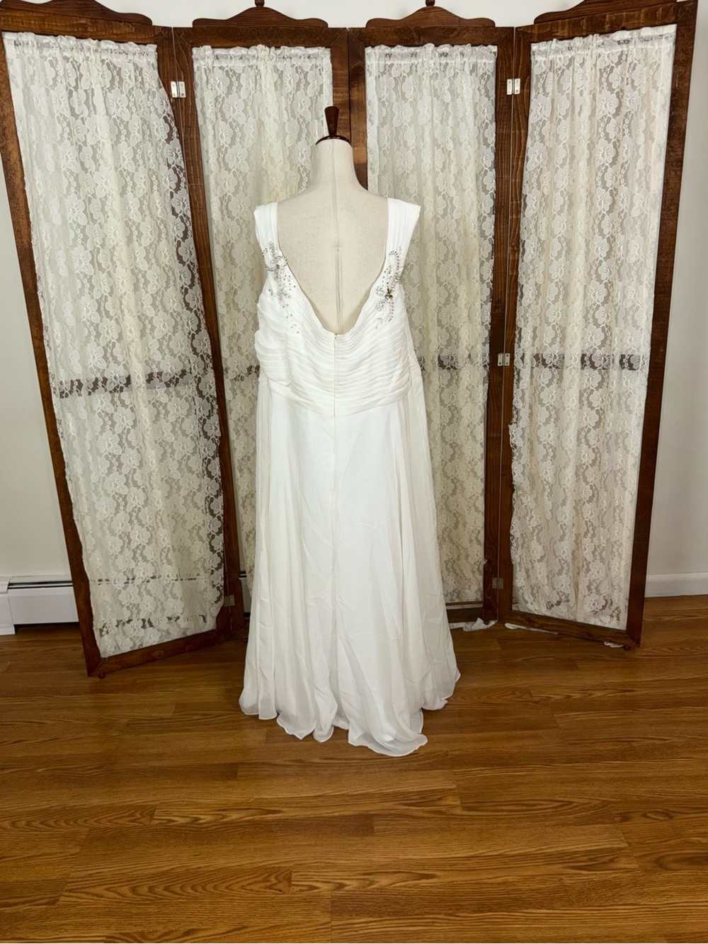 Pretty Cocomelody White Chiffon Wedding Gown - Picture 5 of 7